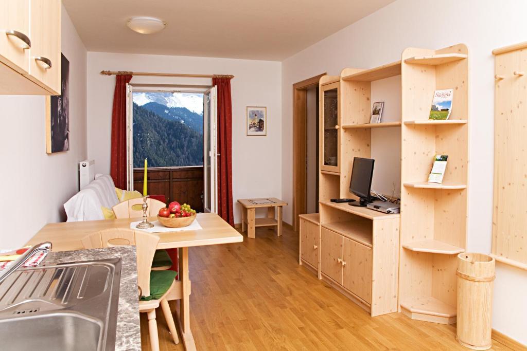 Panoramic Residence Schopplhof Funes  Δωμάτιο φωτογραφία